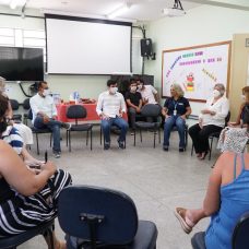 Segunda CRE recebe visita do secretário Ferreirinha