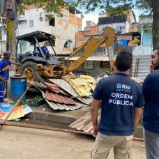 Agentes da Seop e da GM-Rio multam 19 bares durante Operação Perturbação do  Sossego - Prefeitura da Cidade do Rio de Janeiro 